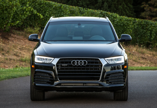 Не находим кроссовер мечты в Audi Q3 и BMW X1